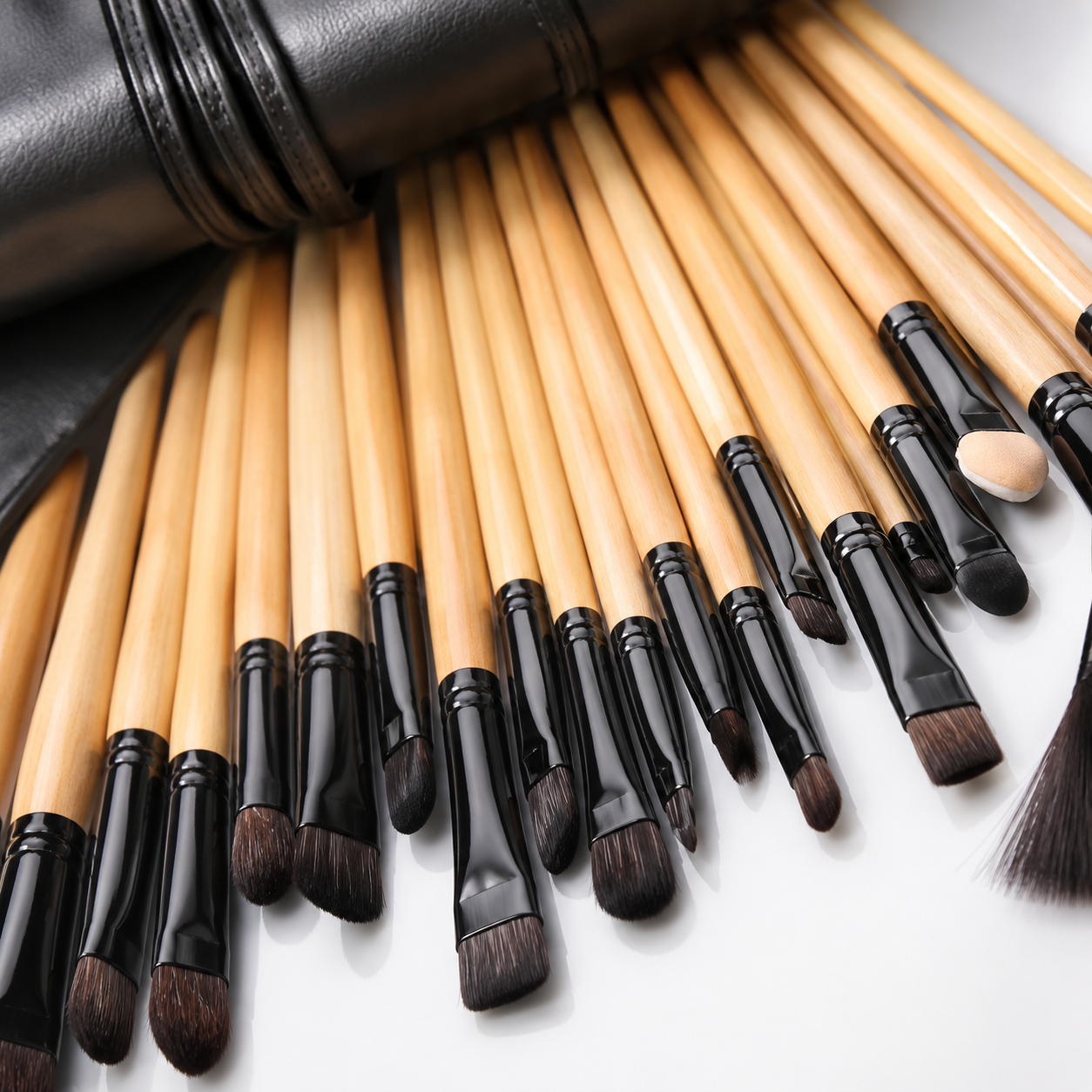 Pinceau pour maquillage - 24BrushSet™ - Beauté Jouvence